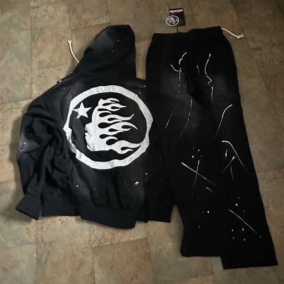 Hellstar Tracksuit - Picture 3 of 5